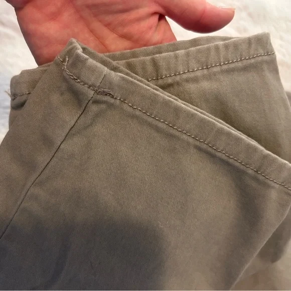 BCBGeneration High Rise Barrel Leg Khakis - Picture 4 of 7